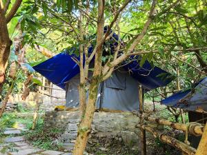 Hobo Huts by the Riverside
