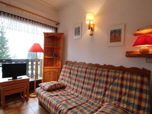 Studio pour 4 personnes avec balcon et équipements, au pied des pistes et à 550m du village - FR-1-572-157