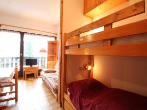 Studio pour 4 personnes avec balcon et équipements, au pied des pistes et à 550m du village - FR-1-572-157