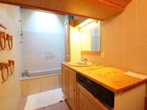 Duplex cosy pour 6 pers, au pied des pistes avec balcon, à 500m des commerces! - FR-1-572-174