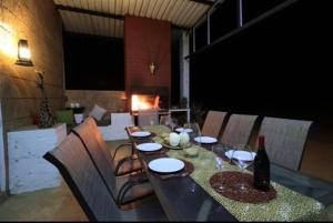 Big Cats Namibia Farmstay & Tours