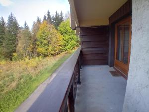 Studio 4 pers, skis aux pieds, lave-vaisselle, lave-linge, balcon - FR-1-572-299