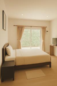 Pakmeng Beach Resort