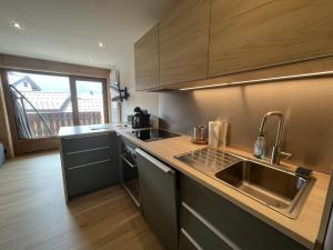 Charmant Studio-Cabine 4 pers, Centre-Village, Balcon Ouest, à 600m des Pistes - FR-1-572-281