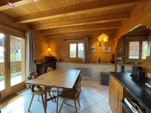 Chalet chaleureux 8 pers, 5 ch, cheminée, proche pistes, Crest-Voland - FR-1-733-5