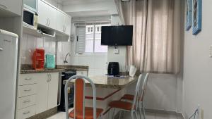 Clube do Mar-rua 224-Itapema Meia Praia Apt 101 A