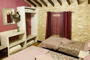 6 Bed House Sleeps 12 - Pool Hot Tub Fireplace