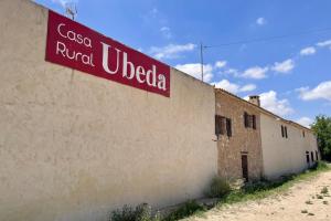 6 Bed House Sleeps 12 - Pool Hot Tub Fireplace