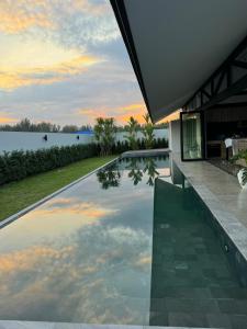 913 Luxury Pool Villa Khaolak