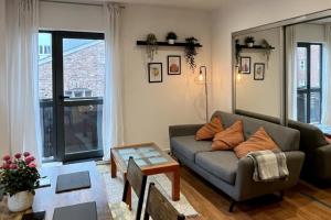 2Bed Apartment - Sleeps 4 - Parking Wifi Central