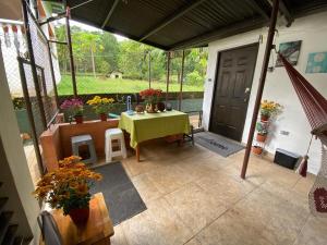 Casita Independiente, Ubicada Atrás de Nuestra Casa