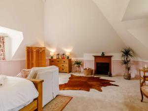 1 Bed in Minterne Magna 87379