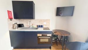 The Willow - Studio 10