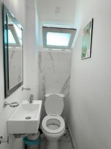 Dpto ubicacion perfecta cuatro habitaciones tres baños en calle caseros, renovado y remodelado - Bonavista Rentals