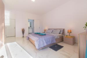 Brand New Apartment 3 Bdr 2 Bth B10