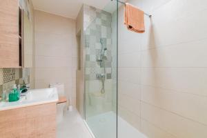 Brand New Apartment 3 Bdr 2 Bth B10