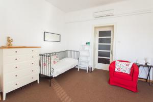 Apartment Ira