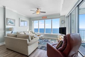 Regency Isle Penthouse 1202