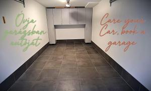 LAKE MOMENTS - Ruby Garden Apartment