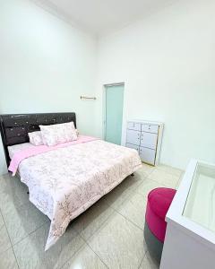 Home Suite Home Singkawang