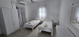 Hotel Pleasure Blackbeach Santorini