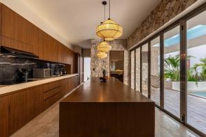 Elegant 6BR Dual villa with 4 Private Pools & Concierge