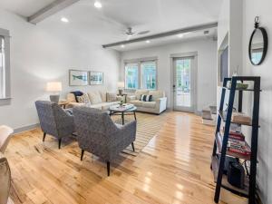 Anchors Away, Lagoon Pool, Private Beach Access, Seacrest, 7 beds