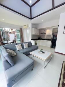 2 private pool villa 4 bedroom 6 bath can sleep 10