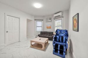 5MIN walk NYC Train Massage Chair Sleeps 12Plus