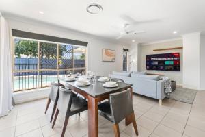 Cozy Family Home near Shops and Transport with Pool