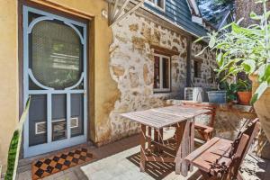 The Freo Stables - 2 BR Stylish Stay