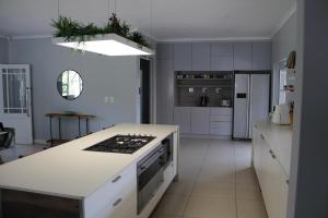 Goodholme Manor - Modern and Spacious