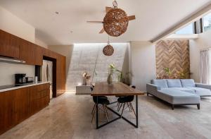 Chic 6BR Dual villa with 4 Private Pools & Concierge