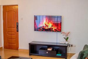 Serene Self Check-In 1B Next to Two Rivers