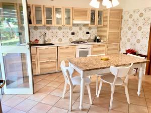 Dimora Nora, Alle porte di Pisa