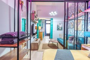 Art & Relax: Atocha Reina Sofía Studio