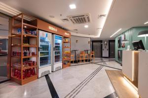 Flat Confortável em frente ao metrô de Moema