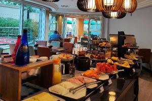 Flat Confortável em frente ao metrô de Moema