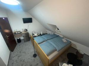 Honeymoon Suite