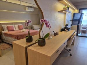 Studio 706 Esmeralda