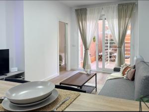 Urban-Usera with Terrace in Madrid Chinatown