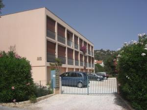 T2 AU lAVANDOU PROXIMITE PLAGE DE SAINT CLAIR