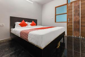 Hotel O SATGURU RASIDENCY DWARKA MOR
