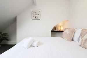 Spacious 6-Bed Home for Work Crews & Groups