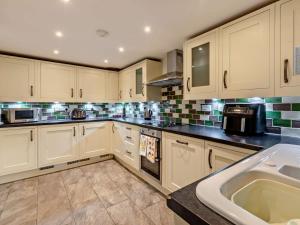 3 bed property in Porlock Exmoor 44078