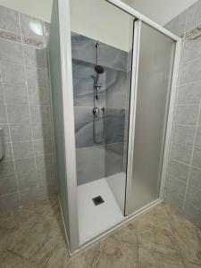 Serravalle Shop&Stay