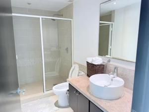 Bay View Grand Marina Villa with private pool