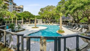 1403 Ocean Club by AvantStay Beach Home w Great Kitchen Easy Beach Access