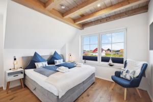 Rügenzauber Reetdachhaus mit Sauna u Kamin Strandnähe Garten