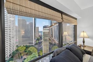 Chic DT Honolulu Executive Condo condo